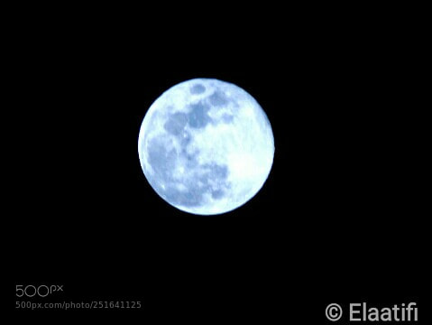 Canon EOS 100D (EOS Rebel SL1 / EOS Kiss X7) sample photo. Luna azul photography