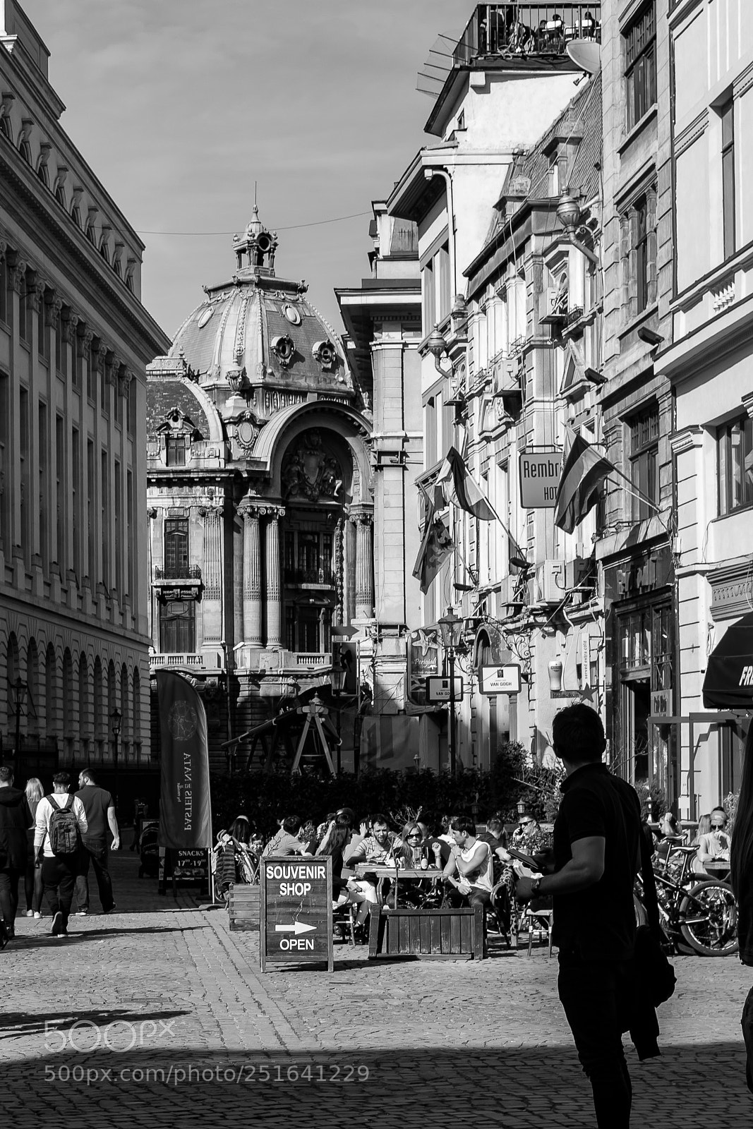 Nikon D3100 sample photo. Street bucharest monochrome fara photography