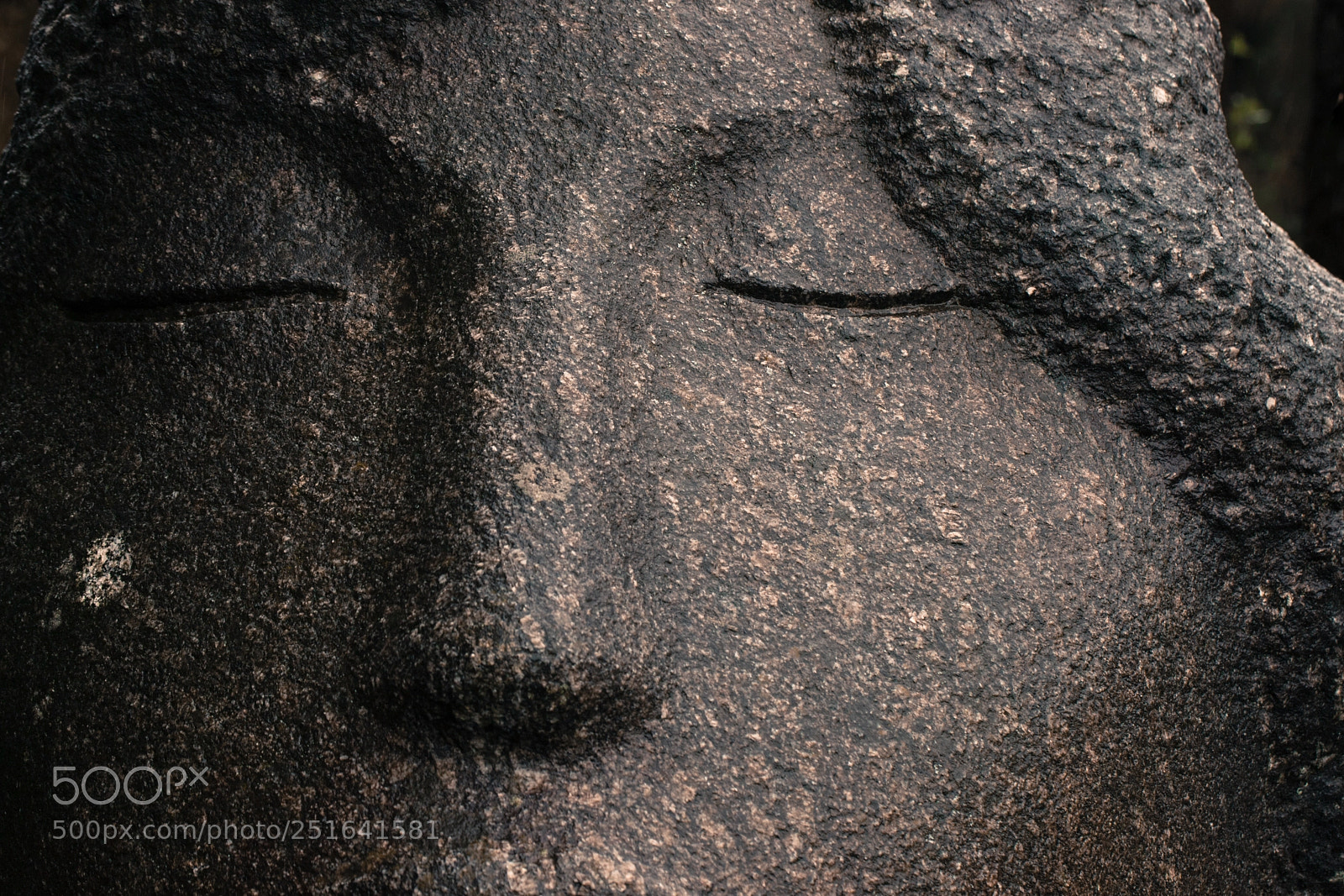Canon EOS 6D Mark II sample photo. Sleeping statue photography