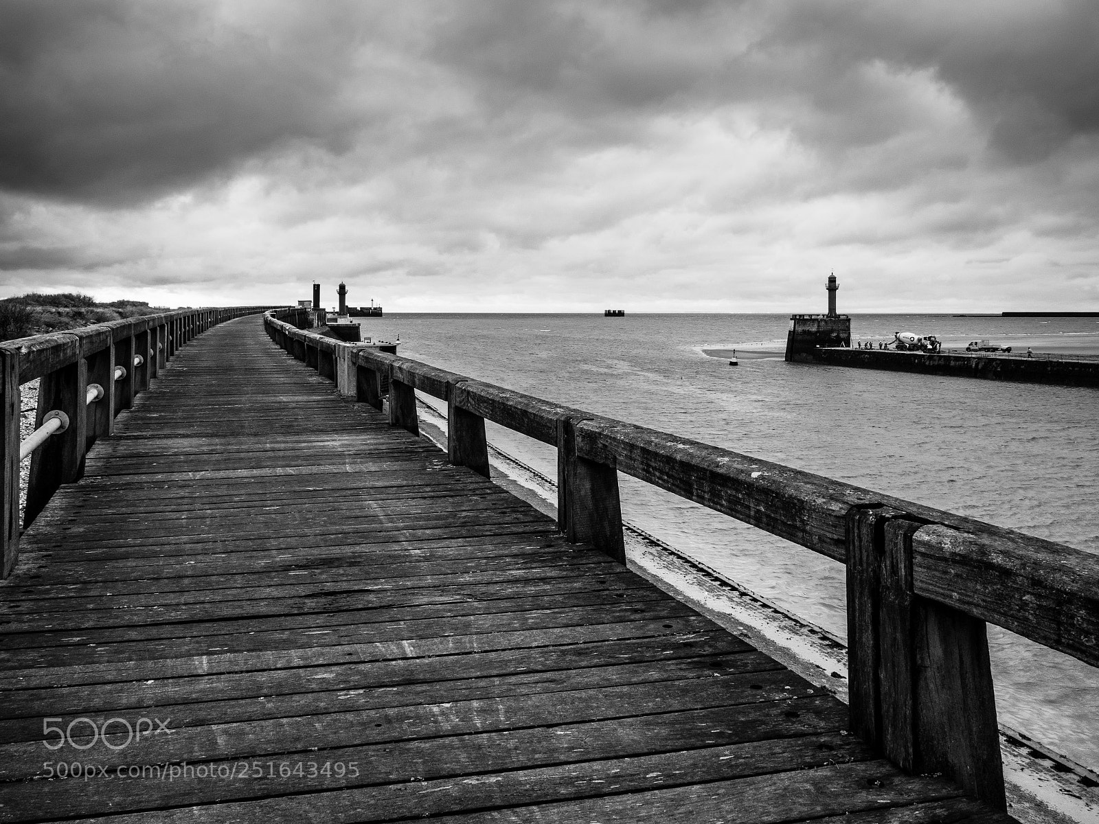 Panasonic Lumix DC-G9 sample photo. Old boulogne pier photography