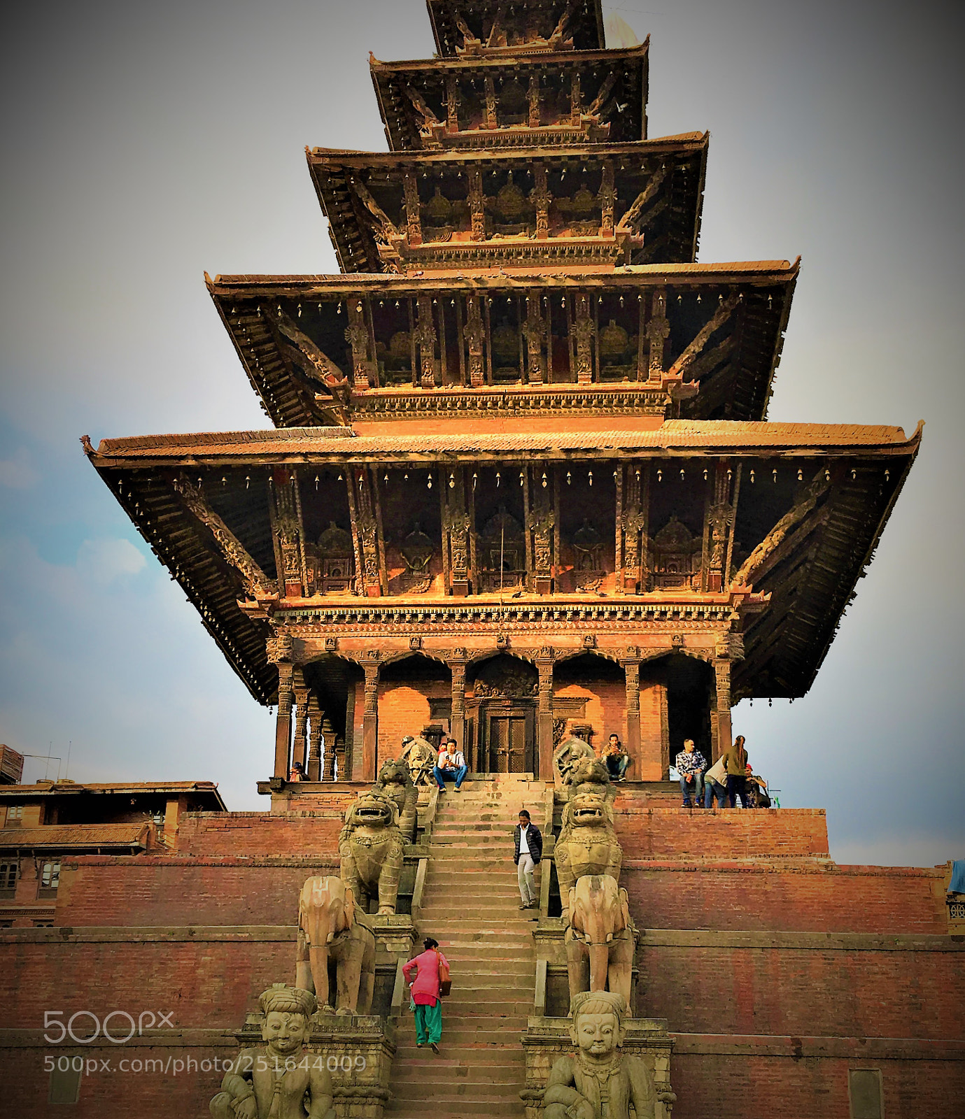 Apple iPhone 6s Plus sample photo. Nayatpola temple photography