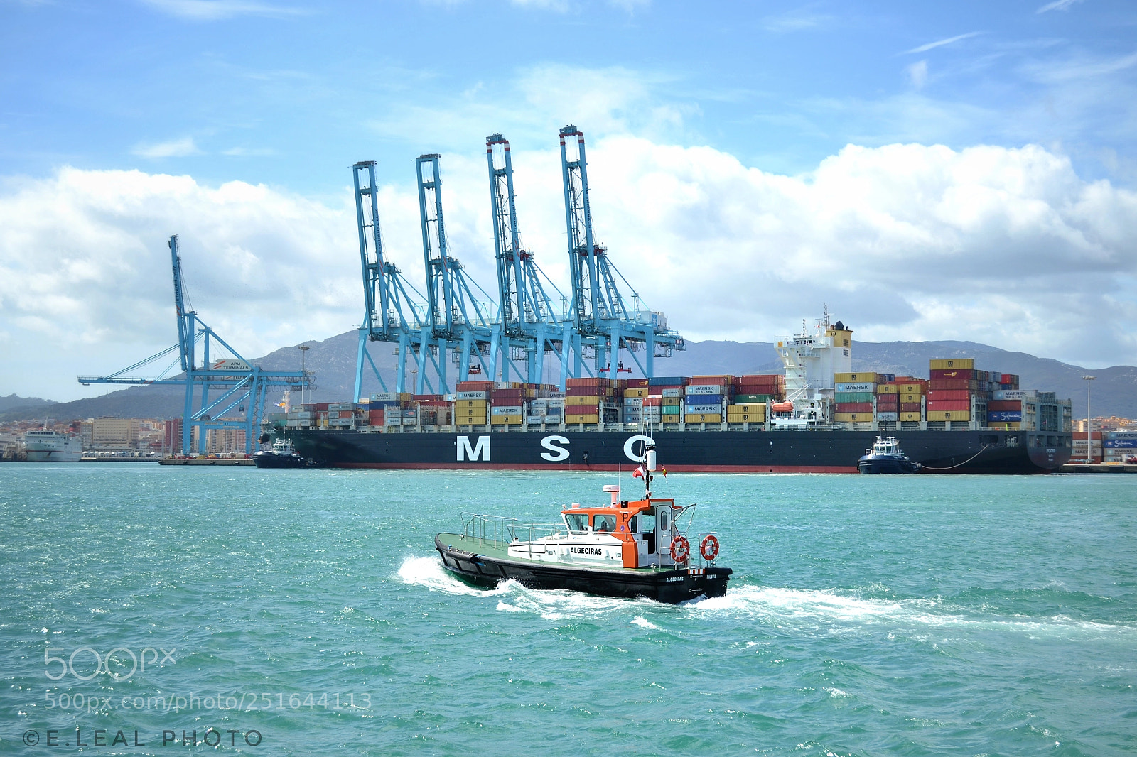 Nikon D3100 sample photo. Pilot boat. algeciras port photography