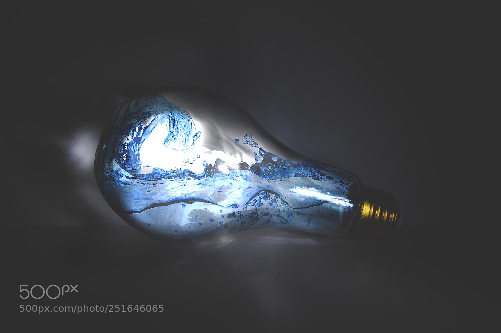 Canon EOS 700D (EOS Rebel T5i / EOS Kiss X7i) sample photo. Life inside a light photography