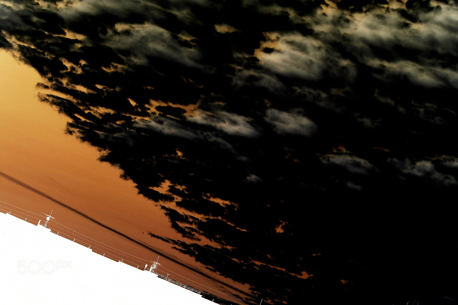 Canon EOS 600D (Rebel EOS T3i / EOS Kiss X5) sample photo. The boundary of cirrus photography