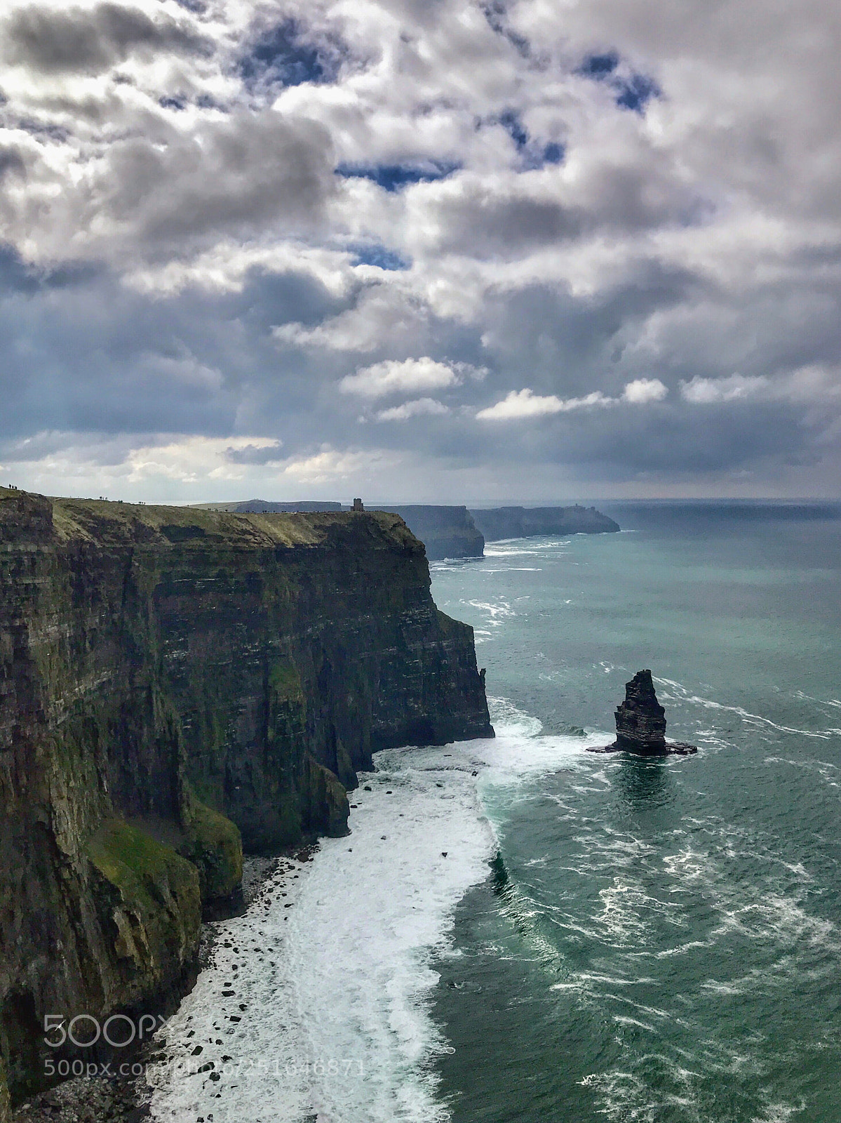 Apple iPhone 7 sample photo. Cliffs of moher photography