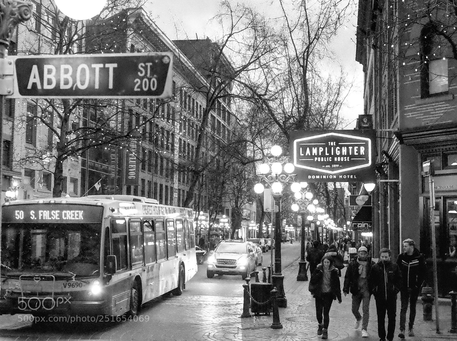 Ricoh GR II sample photo. Gastown photography