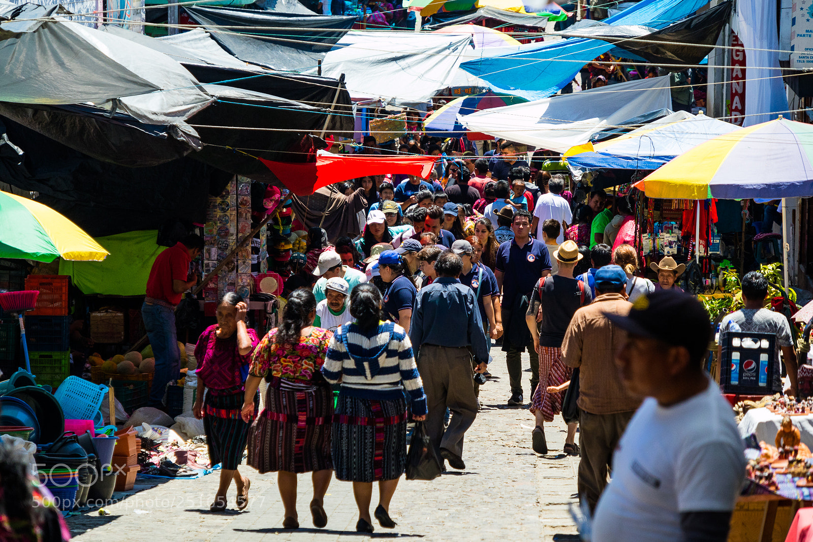 Canon EOS M3 sample photo. Market photography