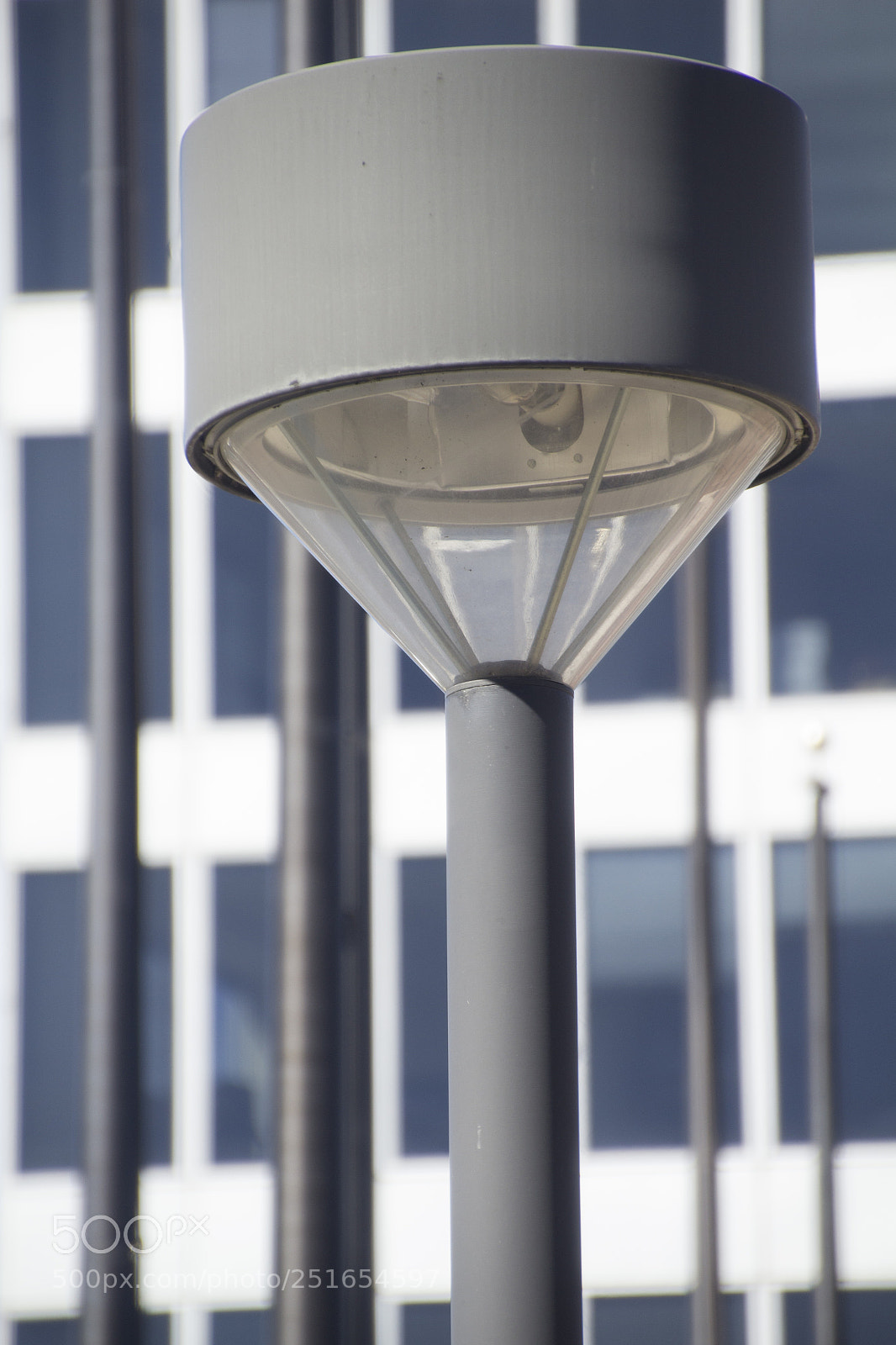 Canon EOS 1200D (EOS Rebel T5 / EOS Kiss X70 / EOS Hi) sample photo. Light and dark windows. photography