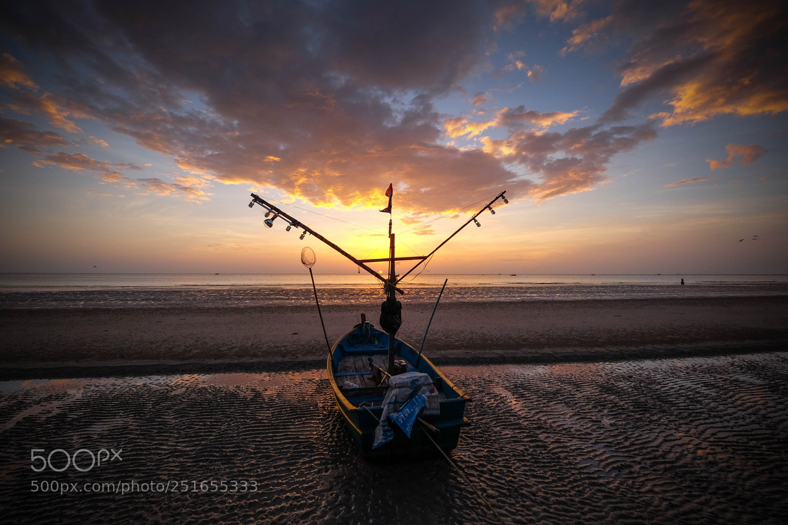 Fujifilm X-T10 sample photo. Sunrise fishing boat, hua photography