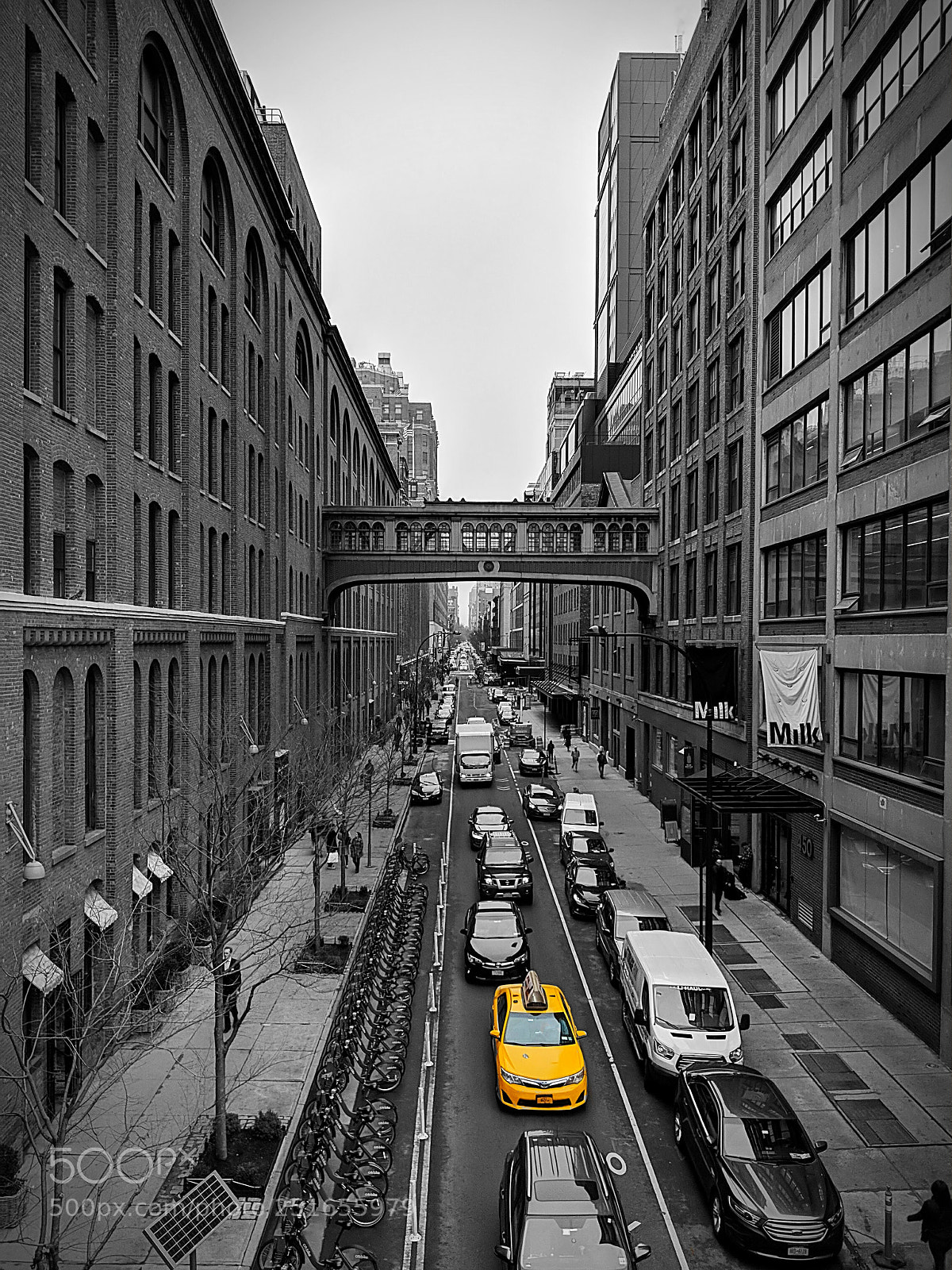 Google Pixel 2 XL sample photo. A yellow cab photography