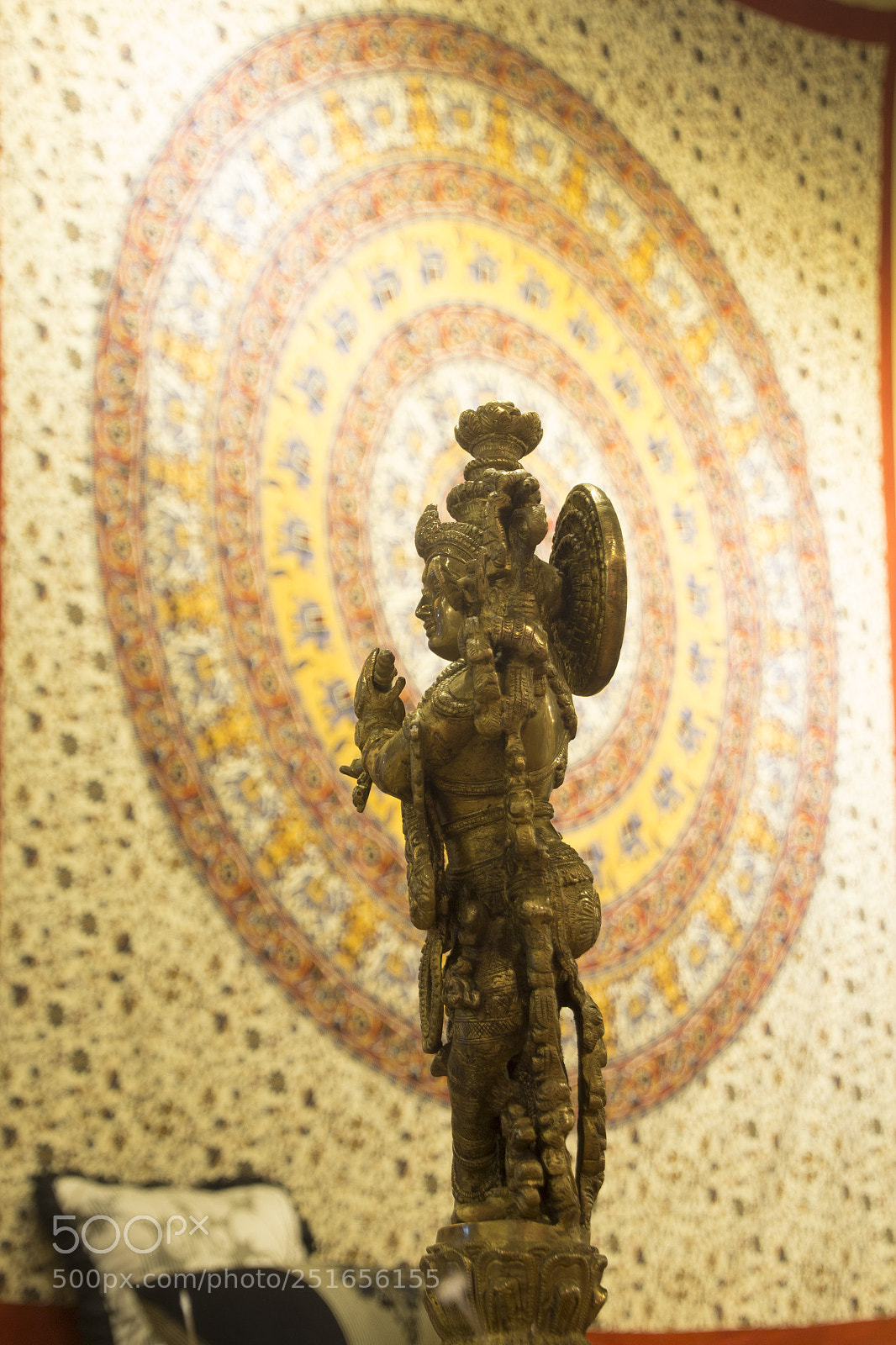 Canon EOS 1200D (EOS Rebel T5 / EOS Kiss X70 / EOS Hi) sample photo. Golden indian lady. photography