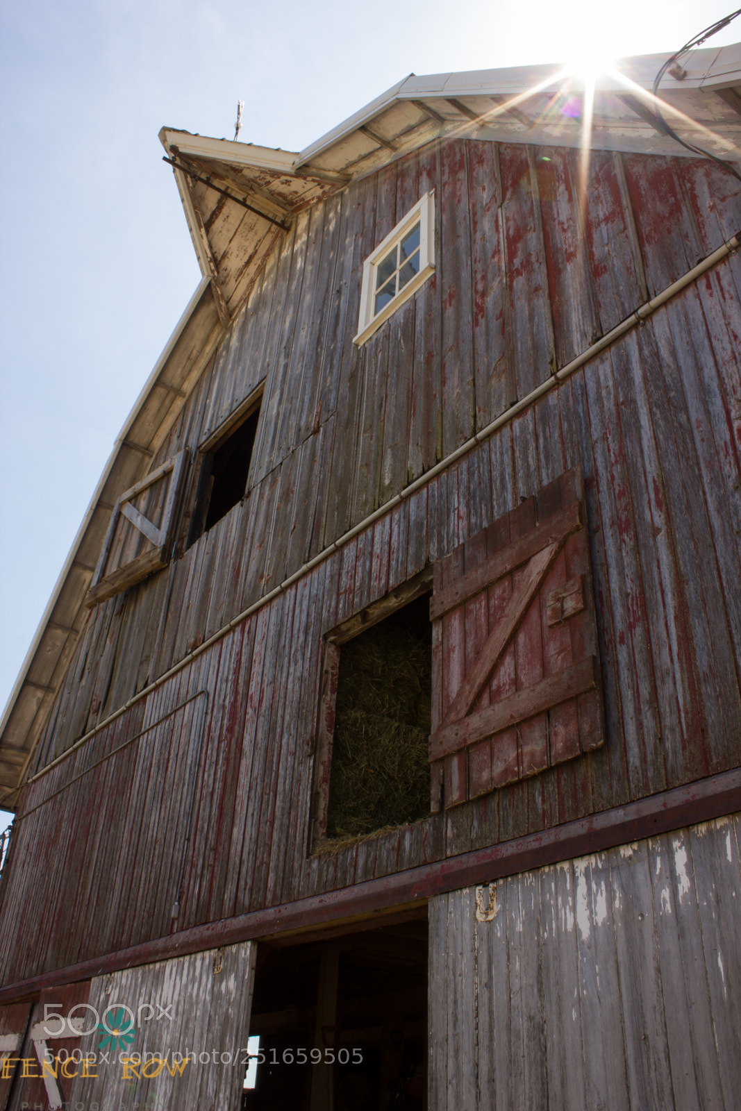 Canon EOS 550D (EOS Rebel T2i / EOS Kiss X4) sample photo. Shining barn photography