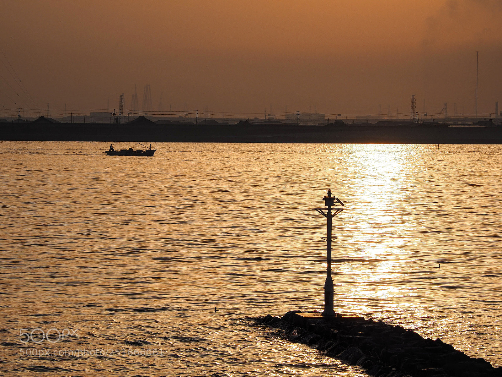 Olympus OM-D E-M10 II sample photo. Early morning fishing photography