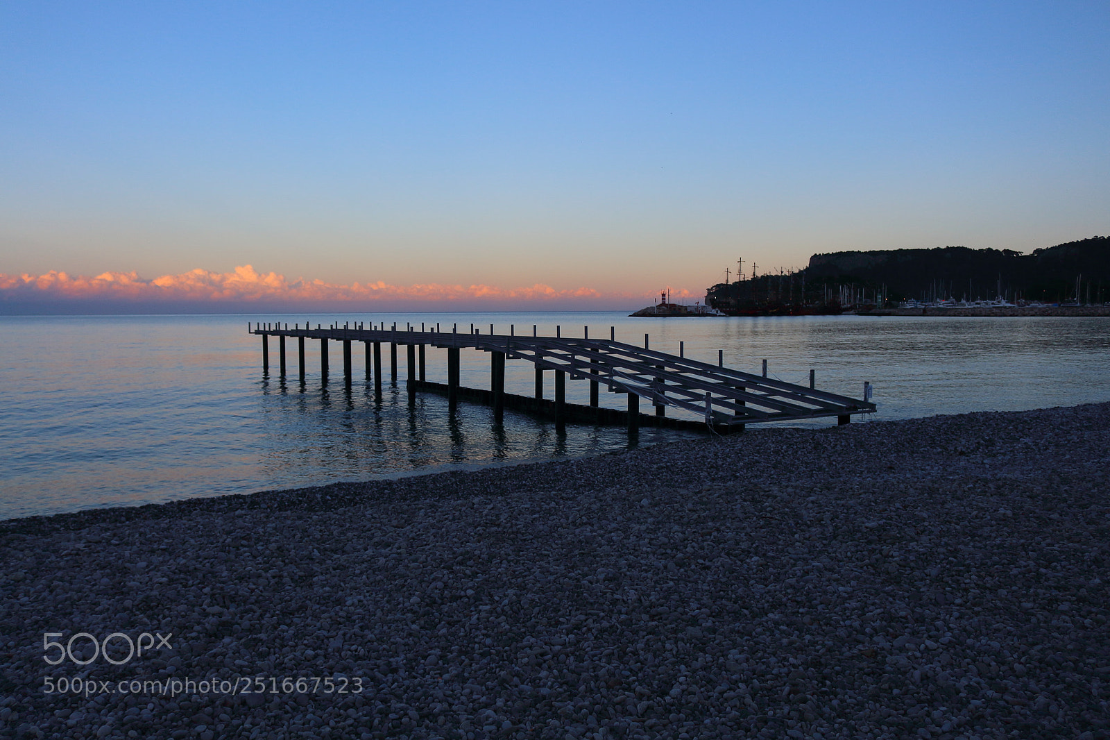 Canon EOS 700D (EOS Rebel T5i / EOS Kiss X7i) sample photo. Wharf photography