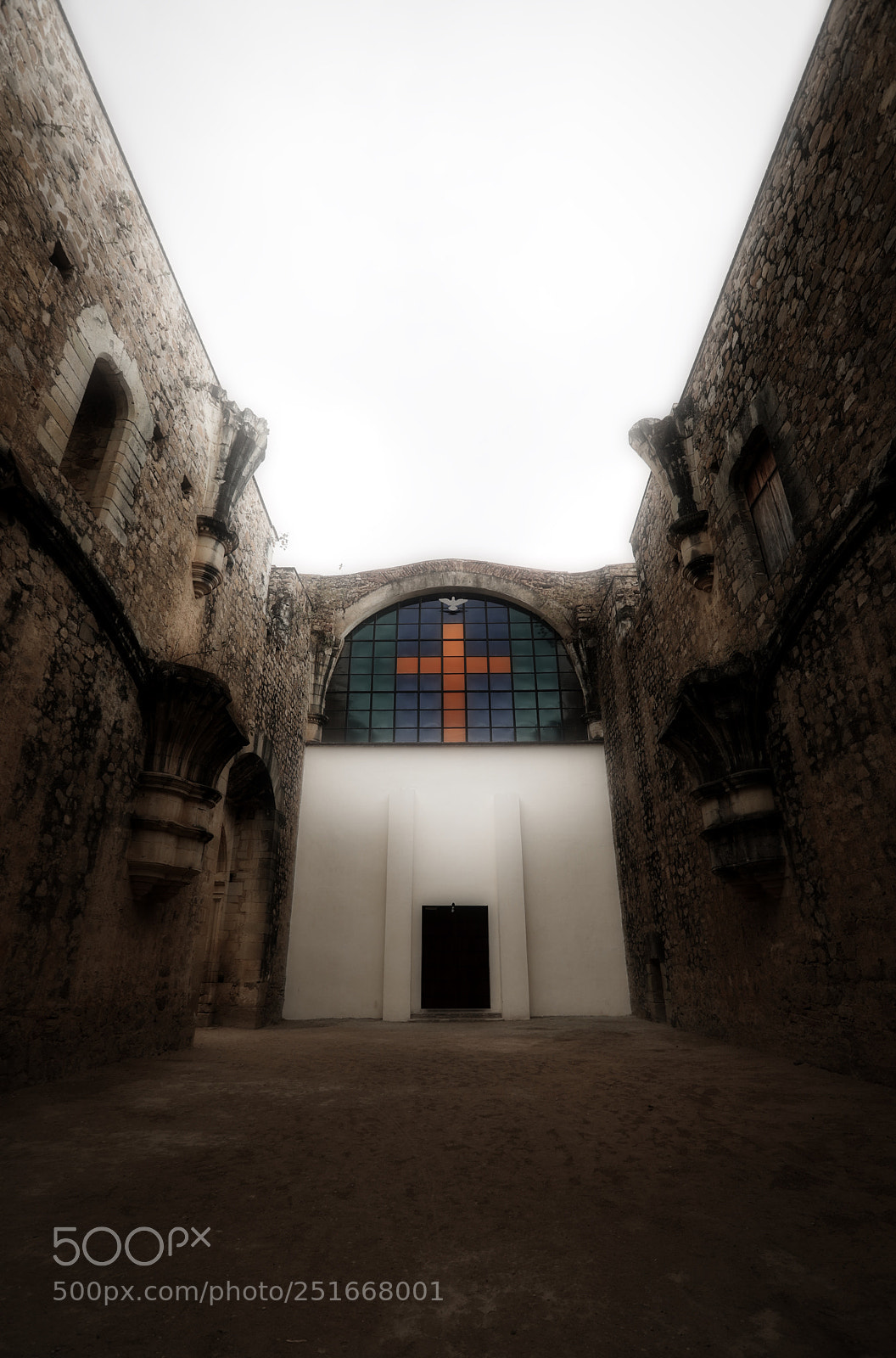 Canon EOS 5D Mark IV sample photo. Heaven's door photography