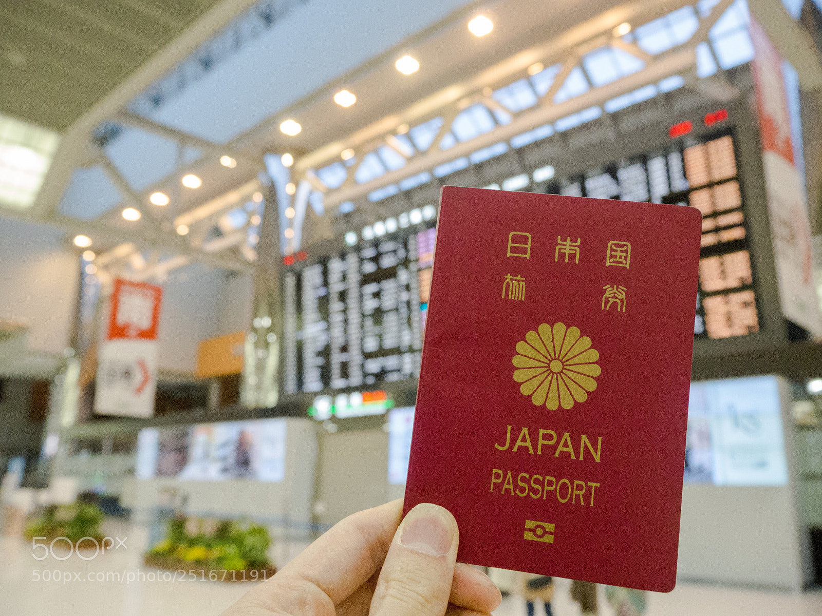 Olympus OM-D E-M10 sample photo. Airport flight schedule photography