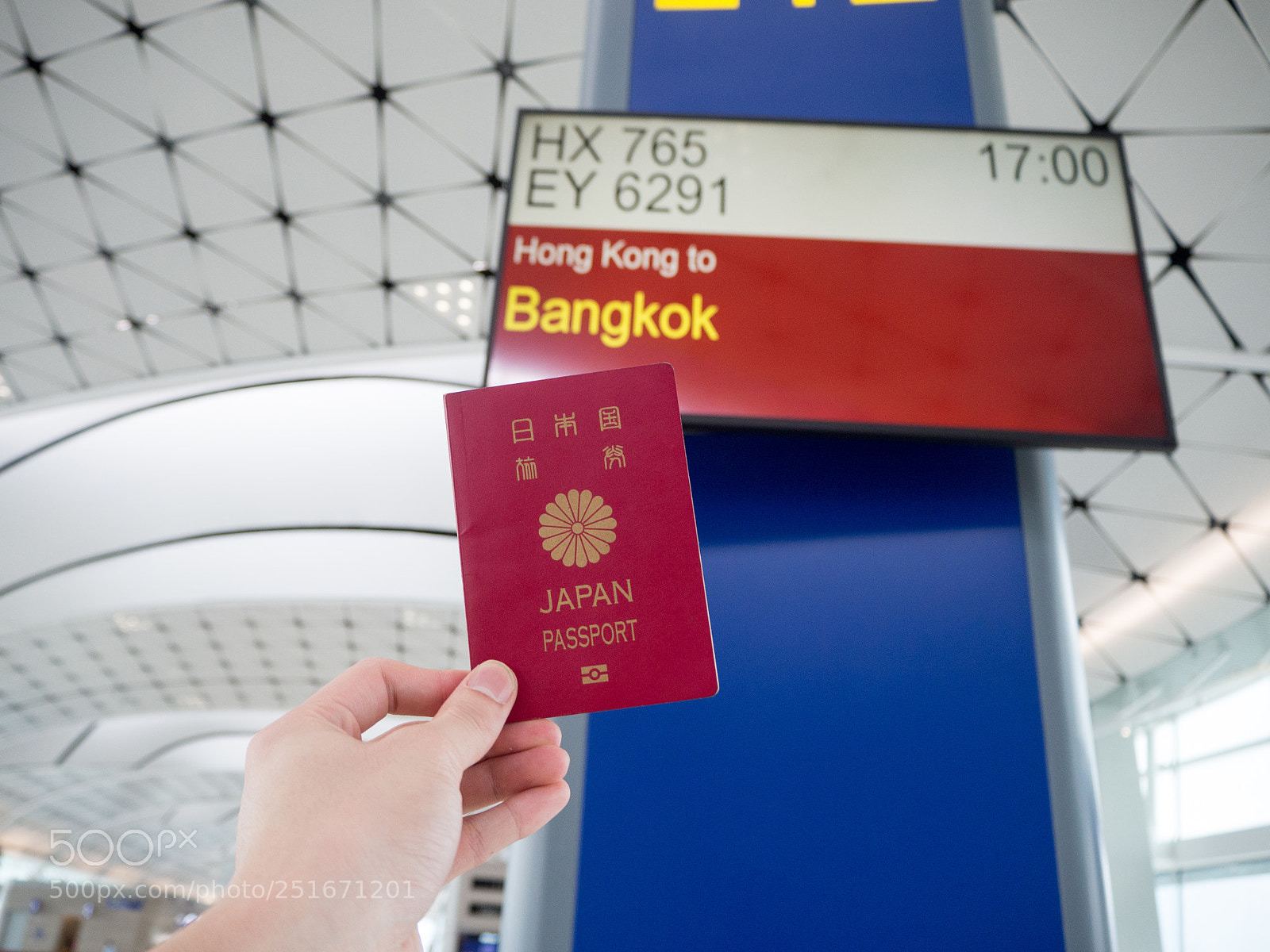 Olympus OM-D E-M10 sample photo. Airport flight schedule photography