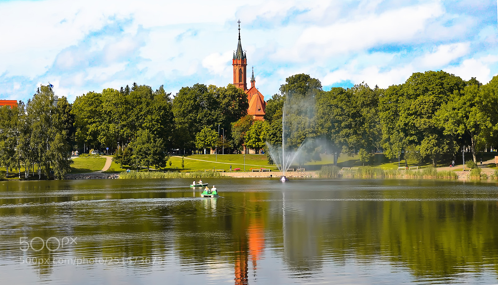 Nikon D90 sample photo. On the lake photography