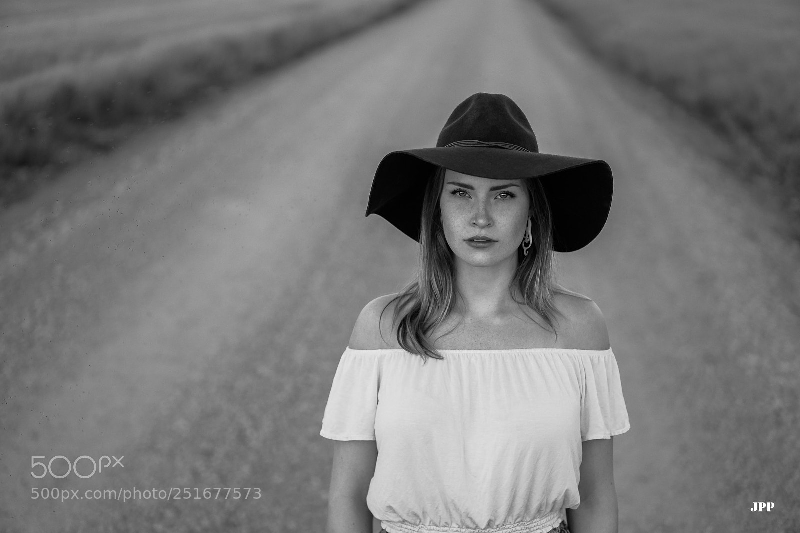 Sony a6300 sample photo. Gunmetal grey photography