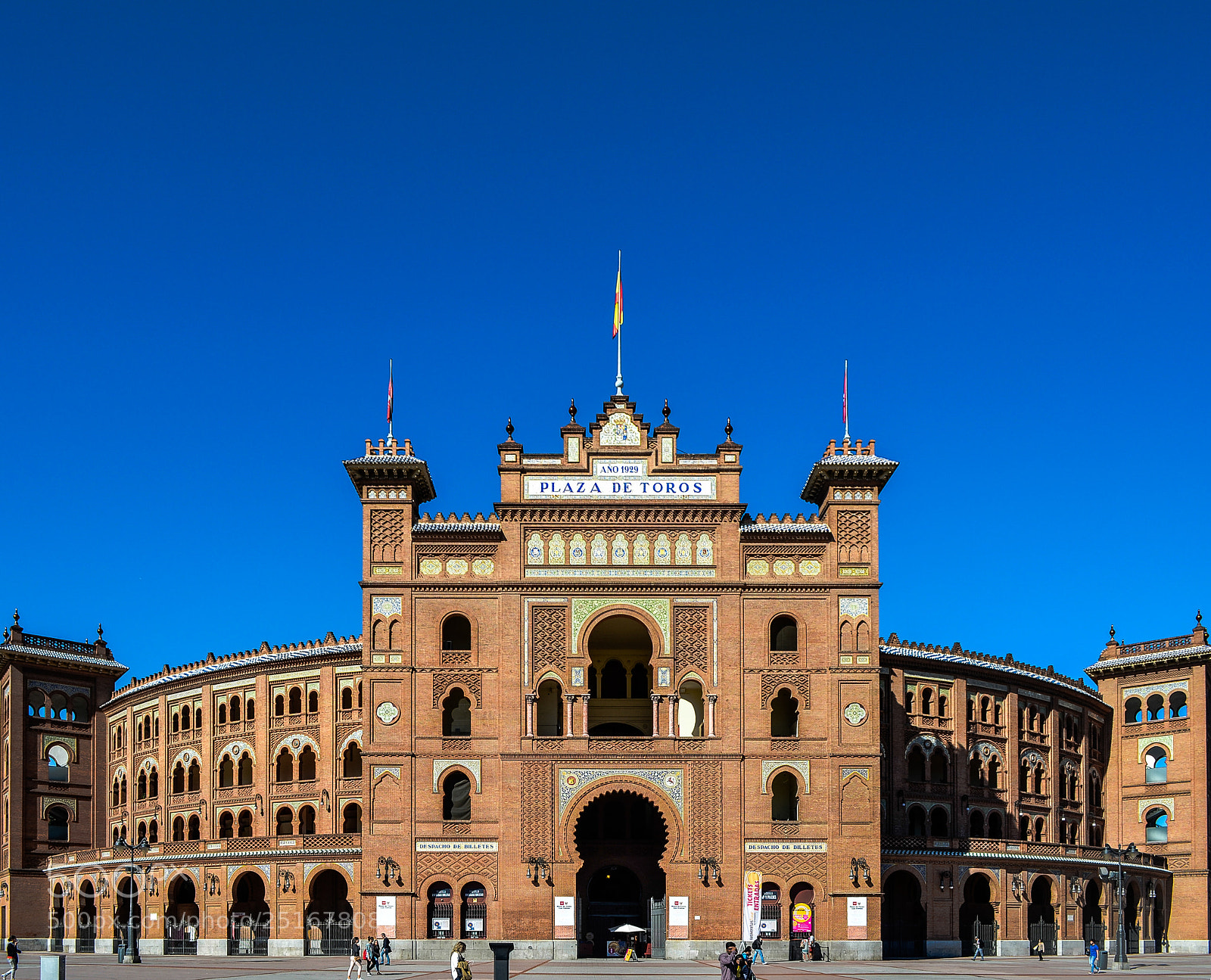 Nikon D5100 sample photo. Plaza de toros photography