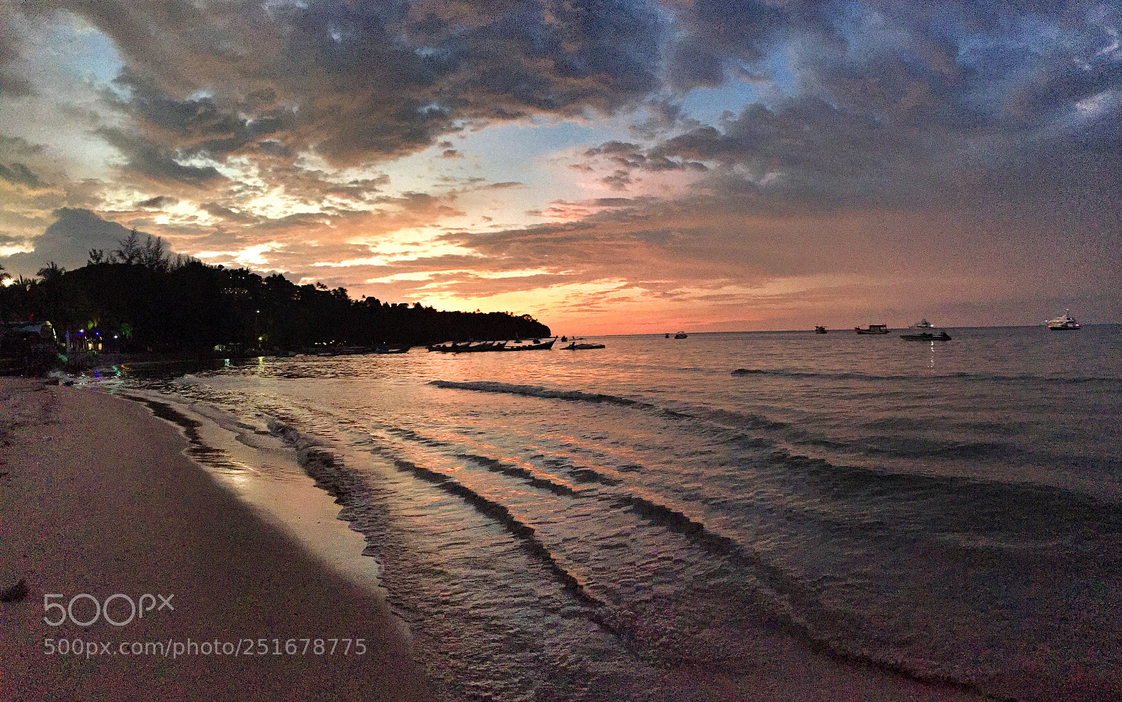 Apple iPhone 6 sample photo. So thai photography