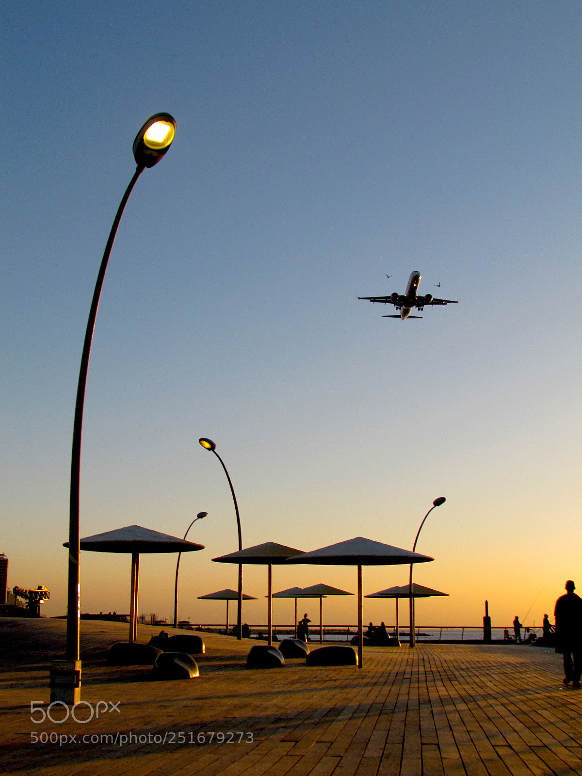 Canon PowerShot SX30 IS sample photo. Sunset landing photography