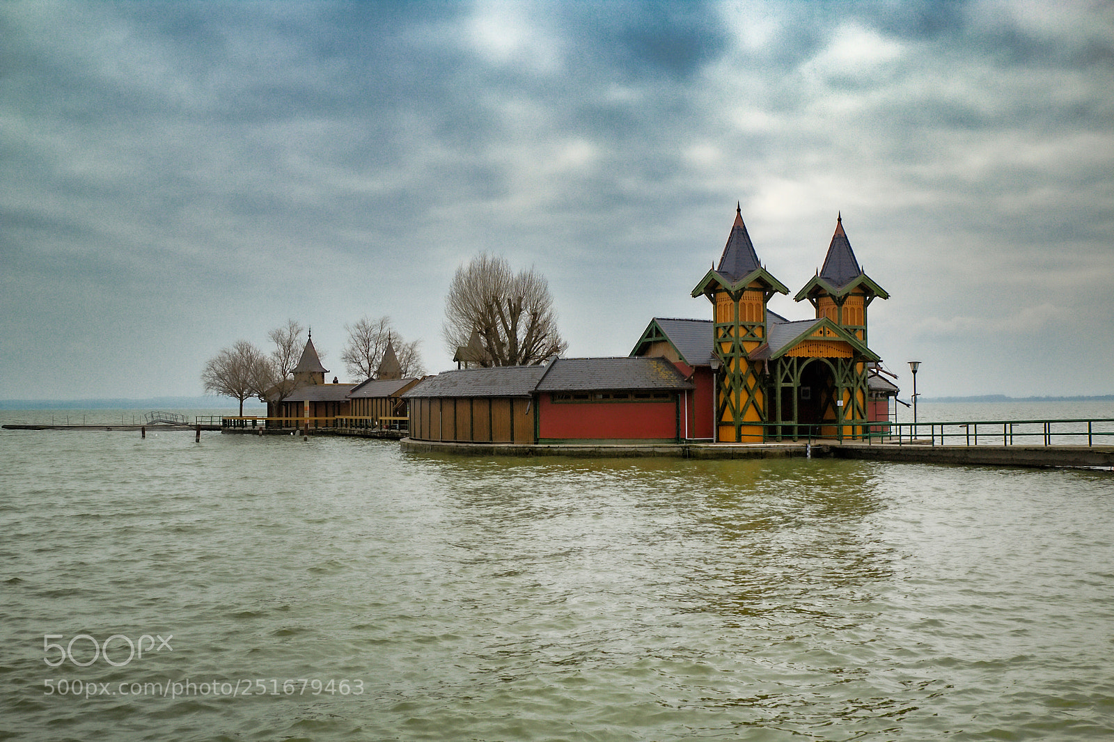 Canon EOS 600D (Rebel EOS T3i / EOS Kiss X5) sample photo. Pier on keszthely beach photography