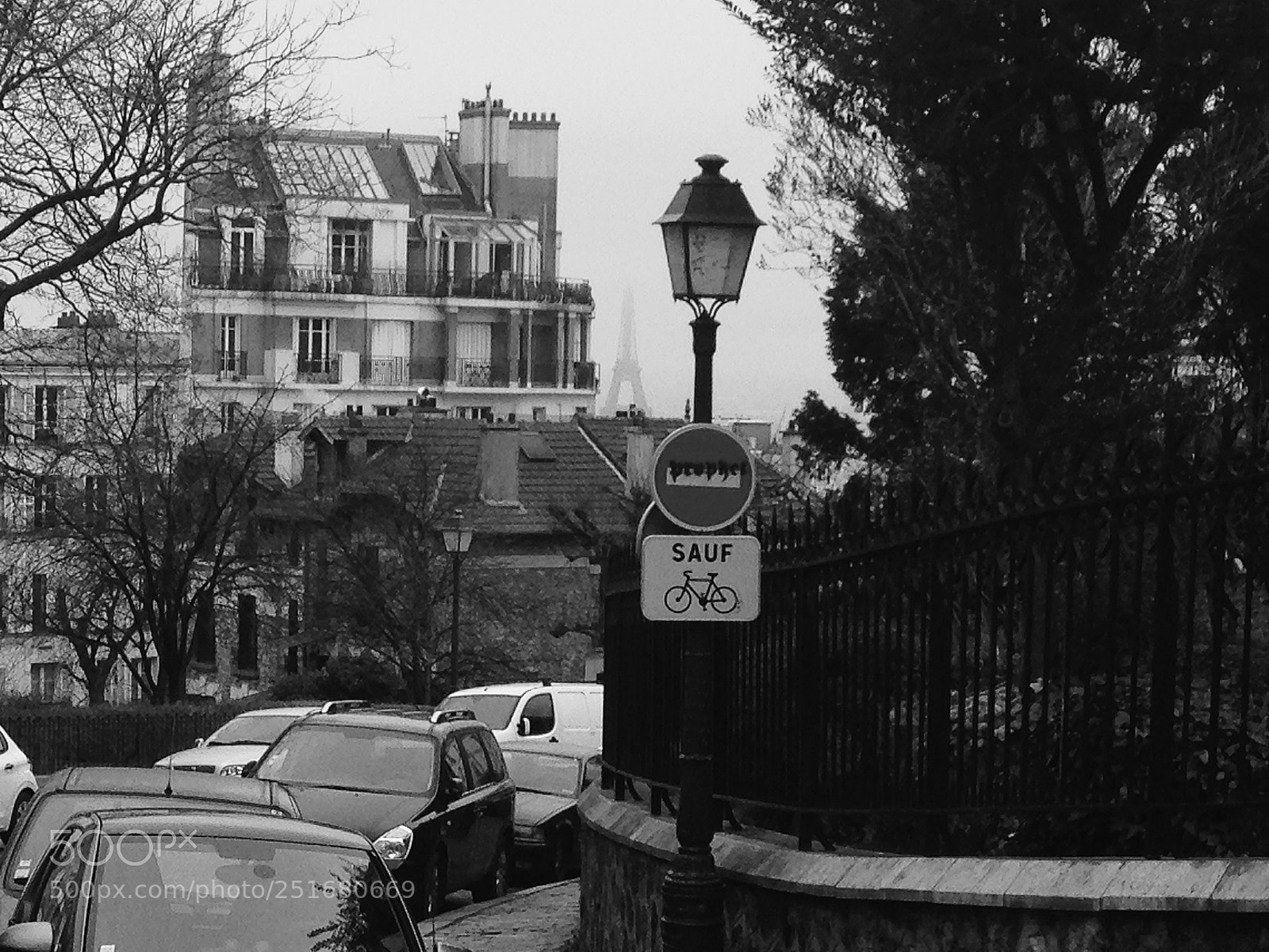 Apple iPhone 5 sample photo. Paris photography