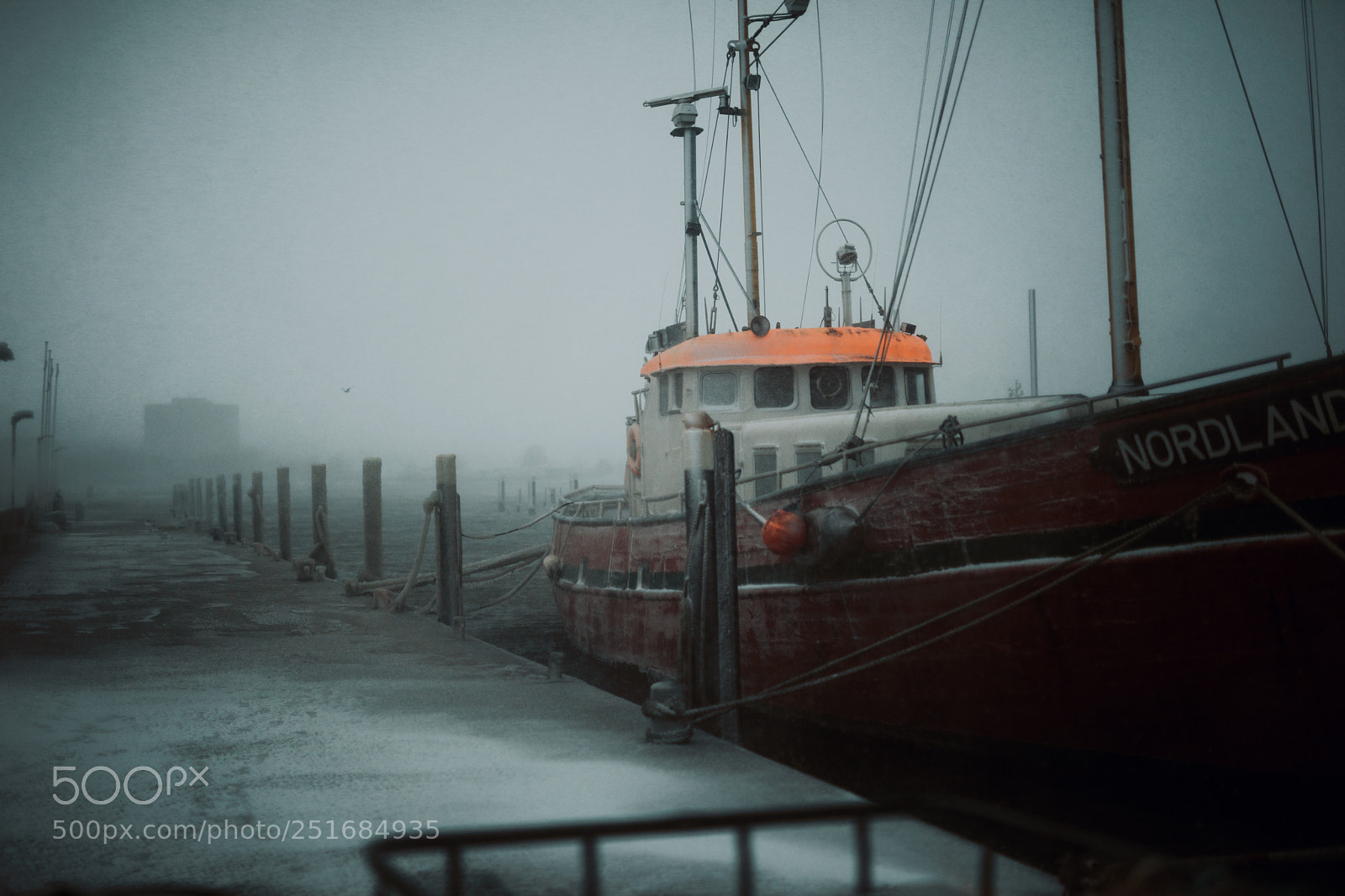 Canon EOS 5D Mark IV sample photo. Ship photography