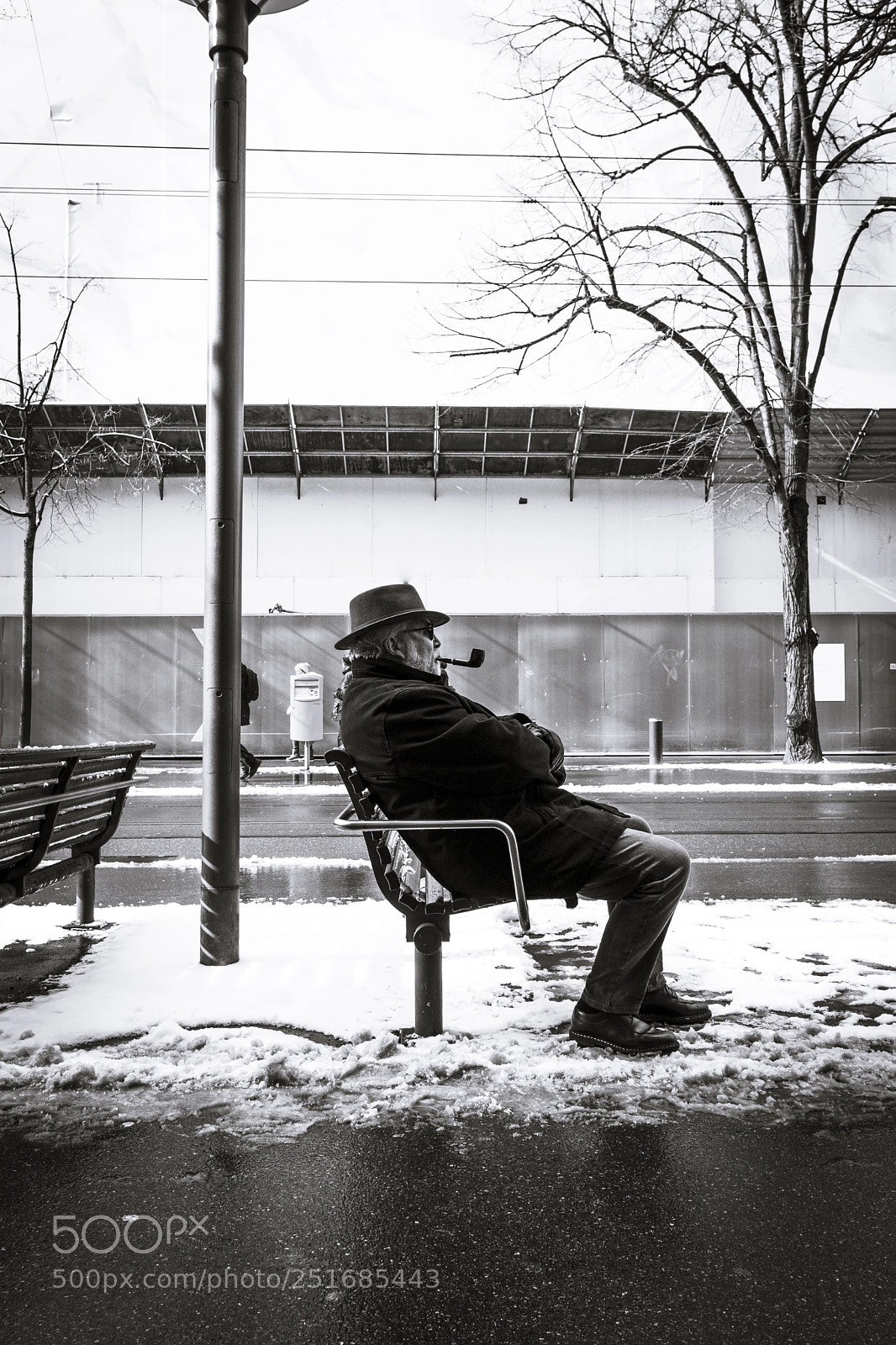 Sony a6500 sample photo. Pipe smoker photography
