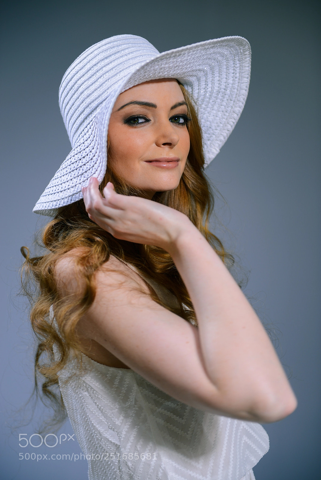 Nikon D800E sample photo. Girl with hat photography