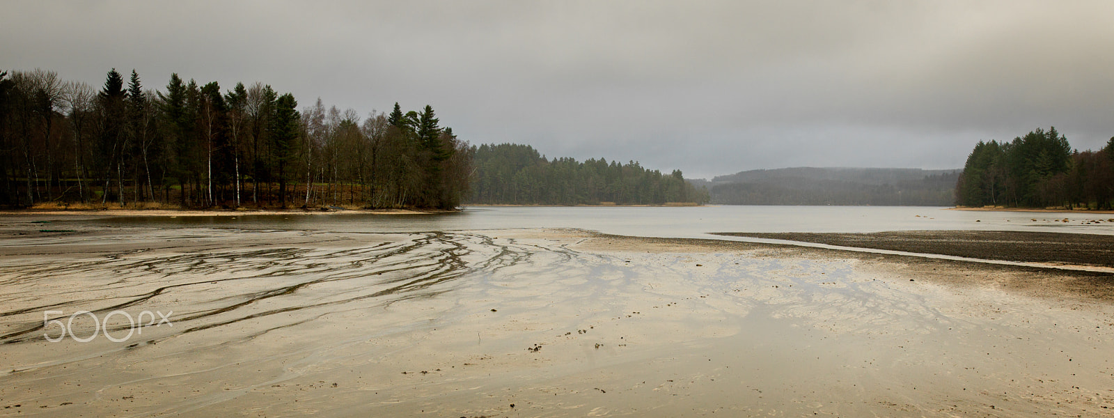 Hasselblad H4D sample photo. Lac des settons pano2 photography