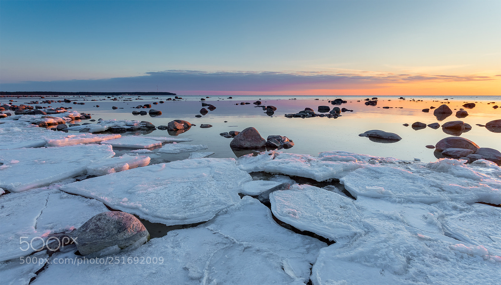 Canon EOS 6D Mark II sample photo. Winter finish photography