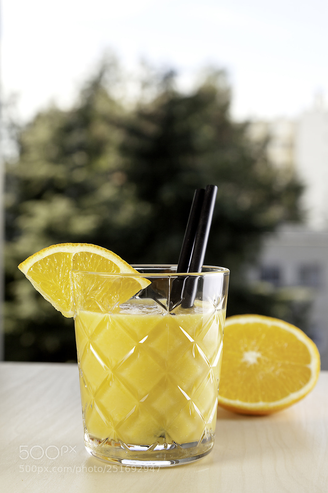 Canon EOS 5D Mark II sample photo. Orange juice on natural photography