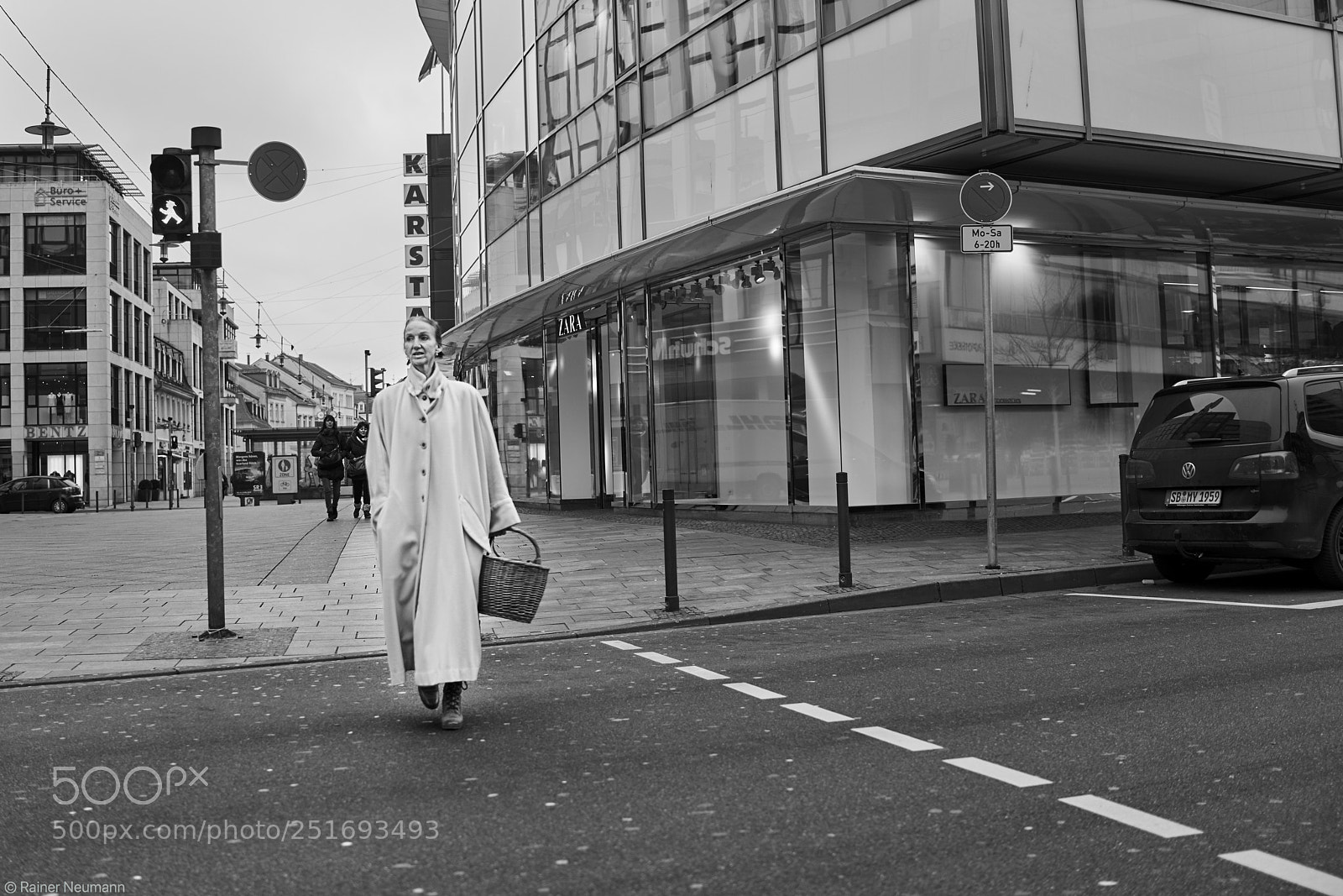 Sony Cyber-shot DSC-RX1R II sample photo. Frau 407 b&w photography