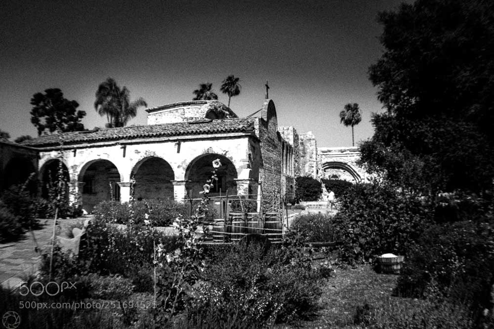 Canon EOS 1300D (EOS Rebel T6 / EOS Kiss X80) sample photo. San juan capistrano mission photography