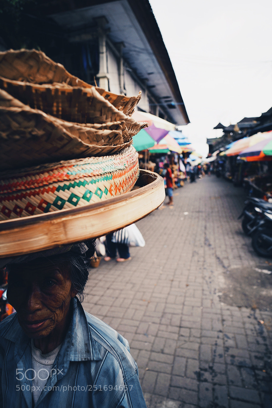 Sony a7S II sample photo. The market photography