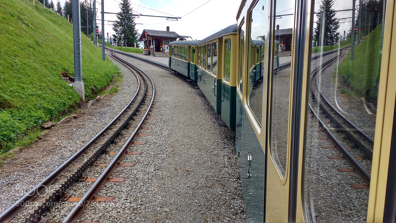 Motorola MotoG3 sample photo. Train photography