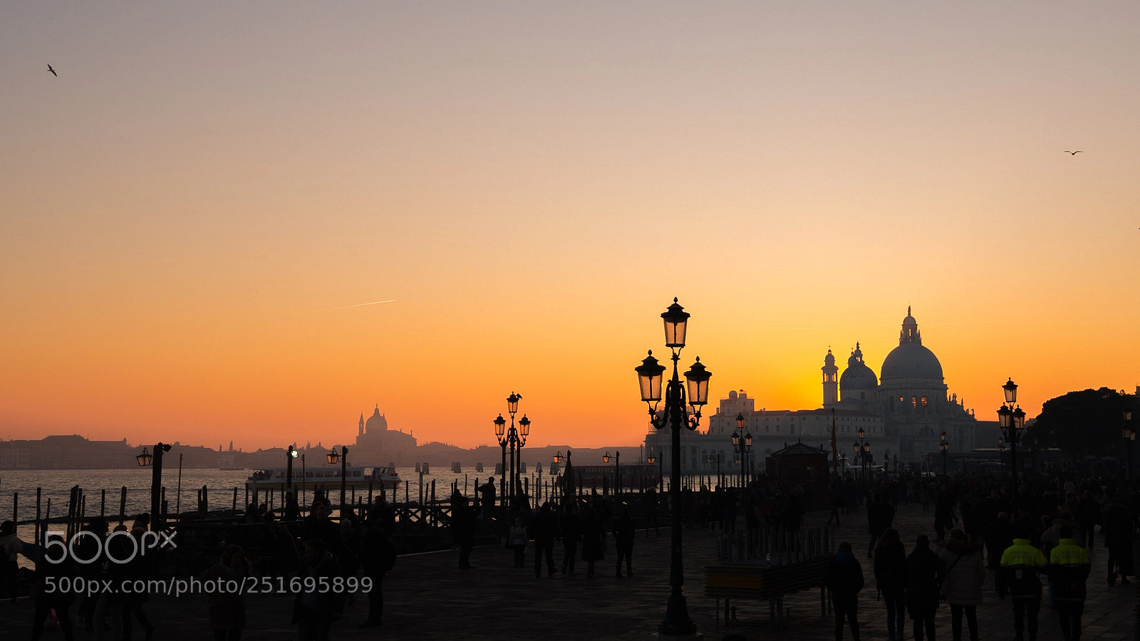 Fujifilm X-T20 sample photo. Venice silhouette photography