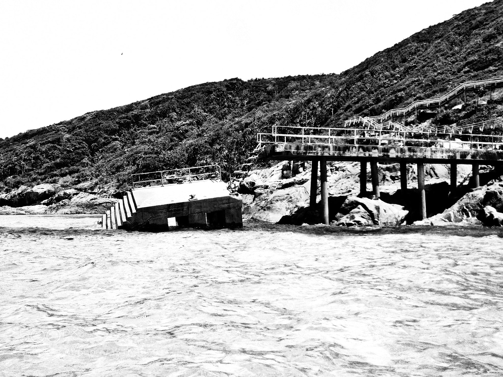 Apple iPhone 4S sample photo. Abandoned jetty photography