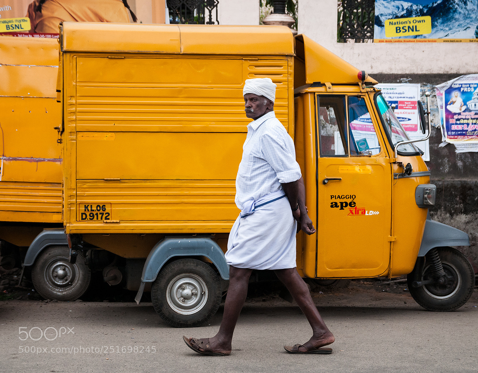 Nikon D300 sample photo. Walk on by photography