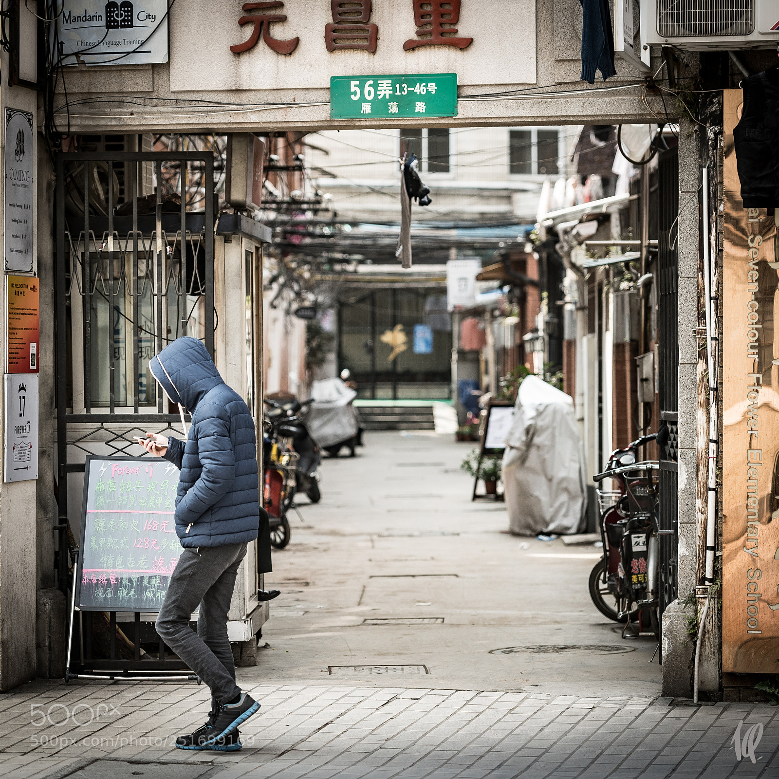 Nikon D5 sample photo. Street life photography