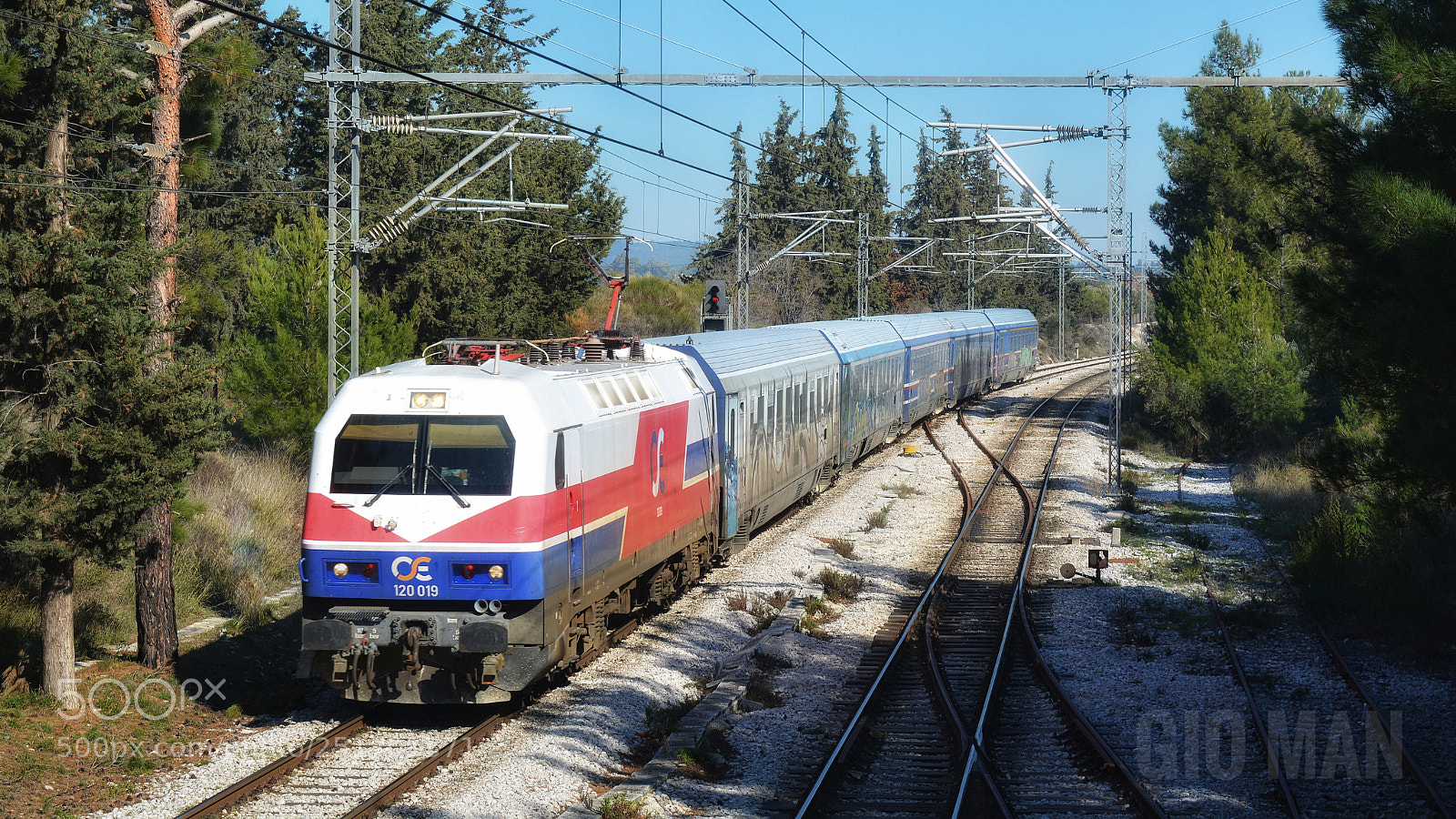 Nikon D5200 sample photo. Siemens krauss maffei photography