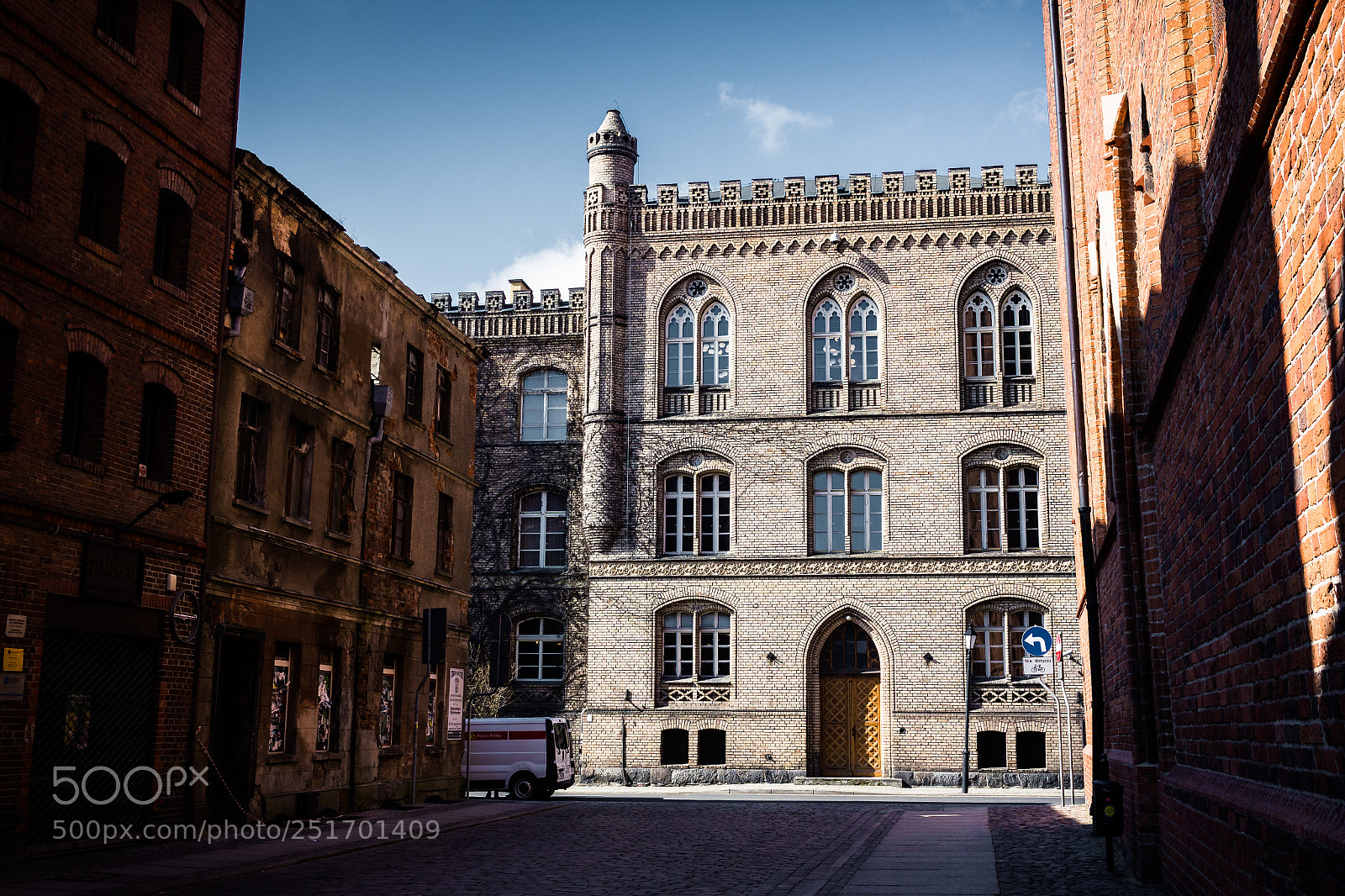 Canon EOS 60D sample photo. District court in toruń photography