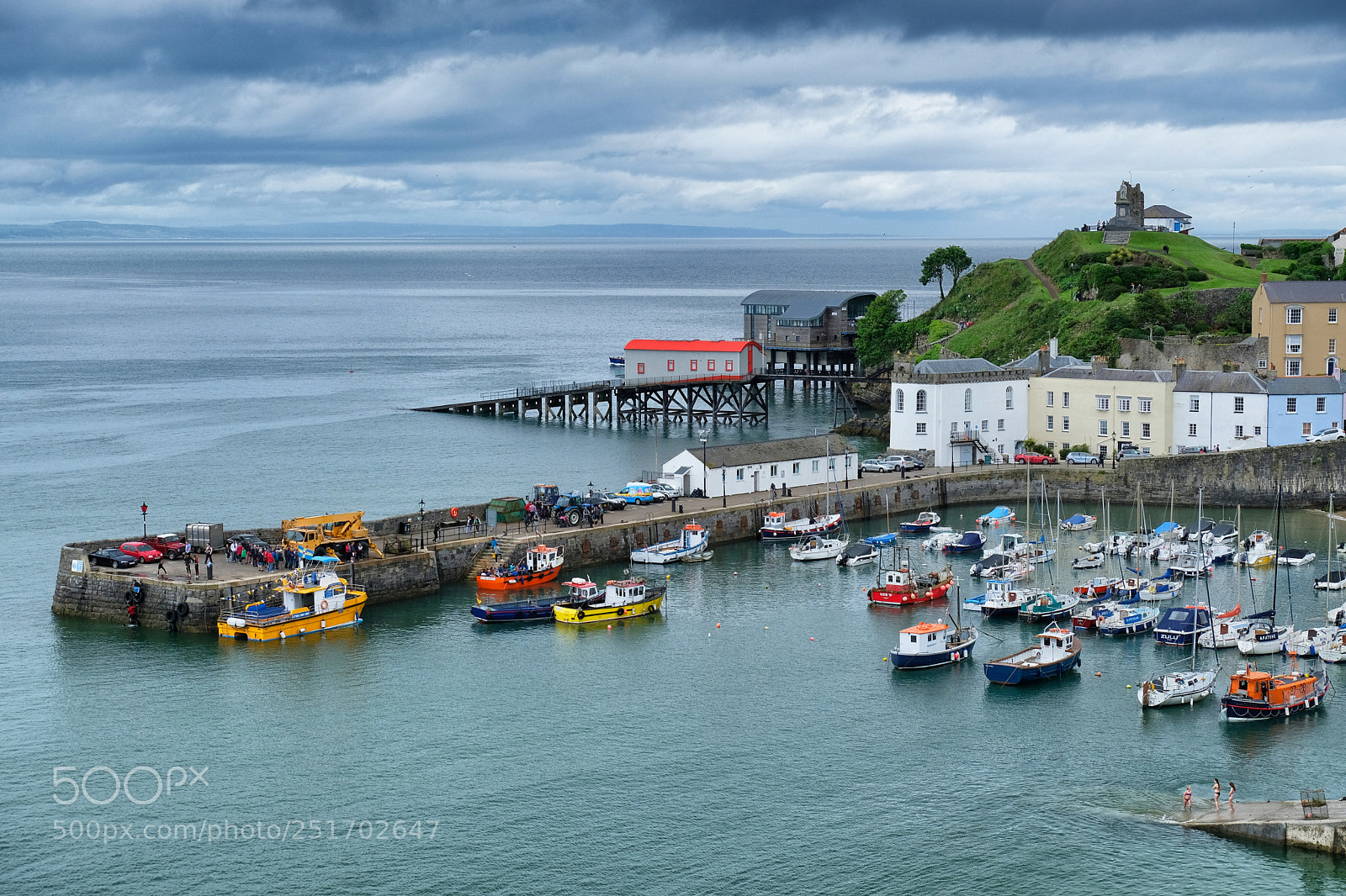 Fujifilm X-T2 sample photo. Tenby harbour photography