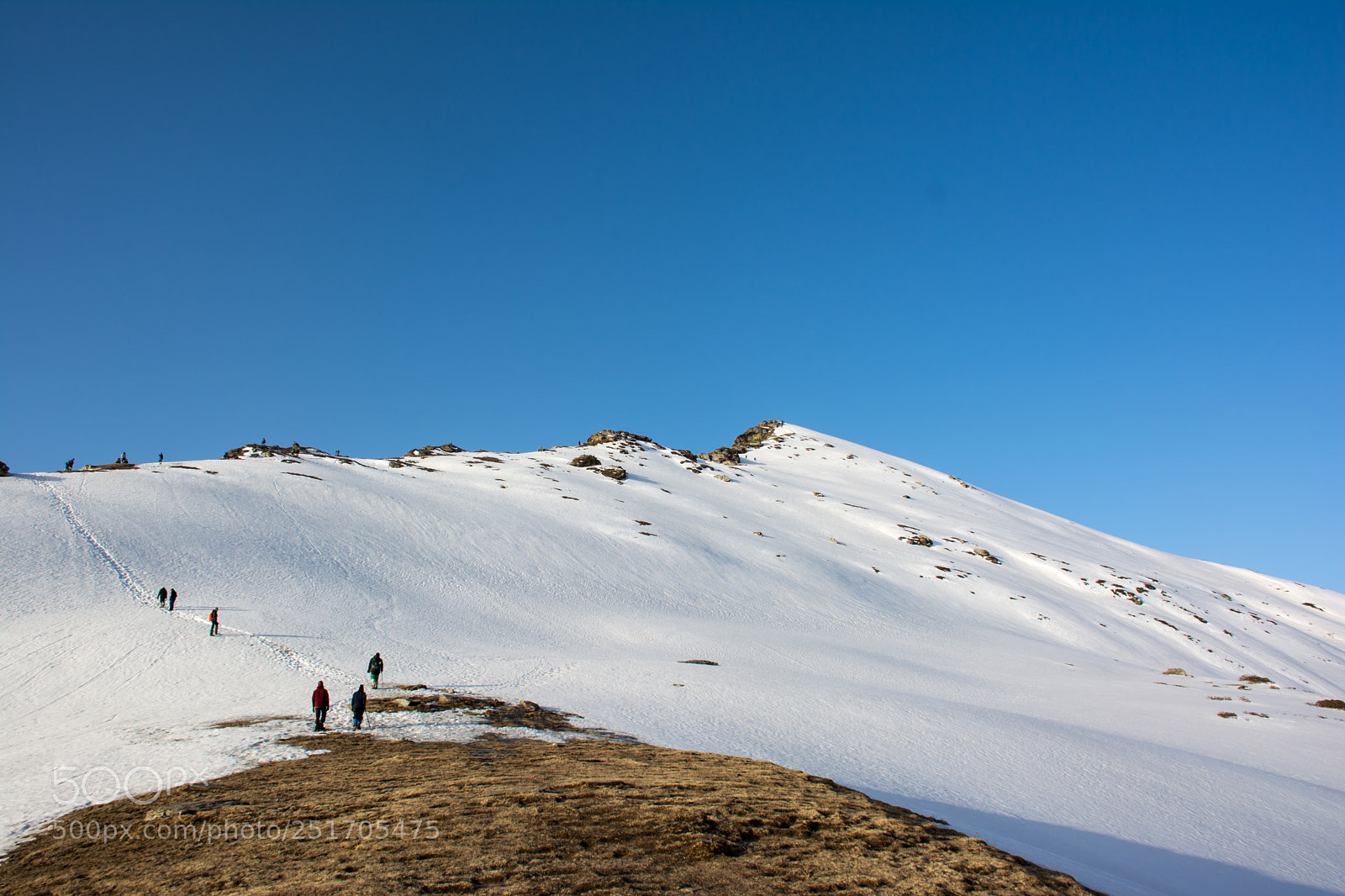 Nikon D5200 sample photo. Kedarkantha summit photography