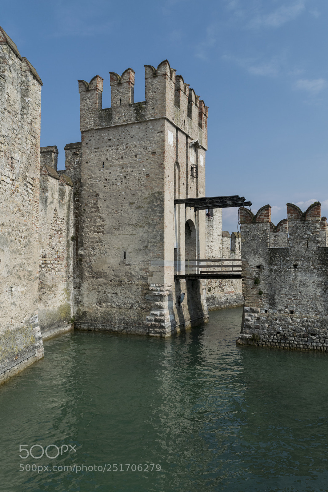 Nikon D3300 sample photo. Rocca scaligera photography
