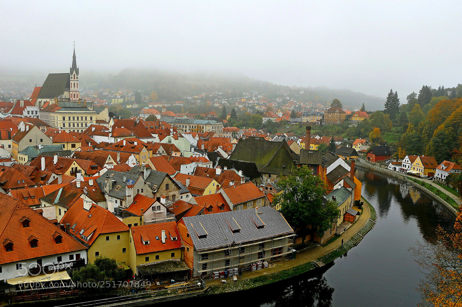 Canon EOS 100D (EOS Rebel SL1 / EOS Kiss X7) sample photo. A misty morning in photography