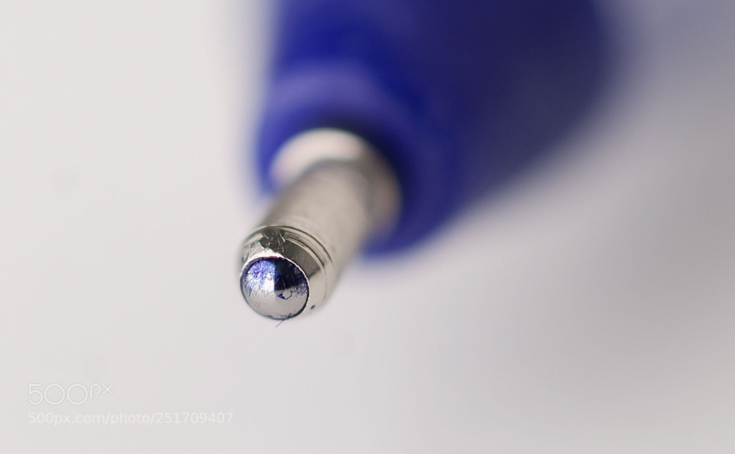 Canon EOS 5D Mark II sample photo. A pen tip photography