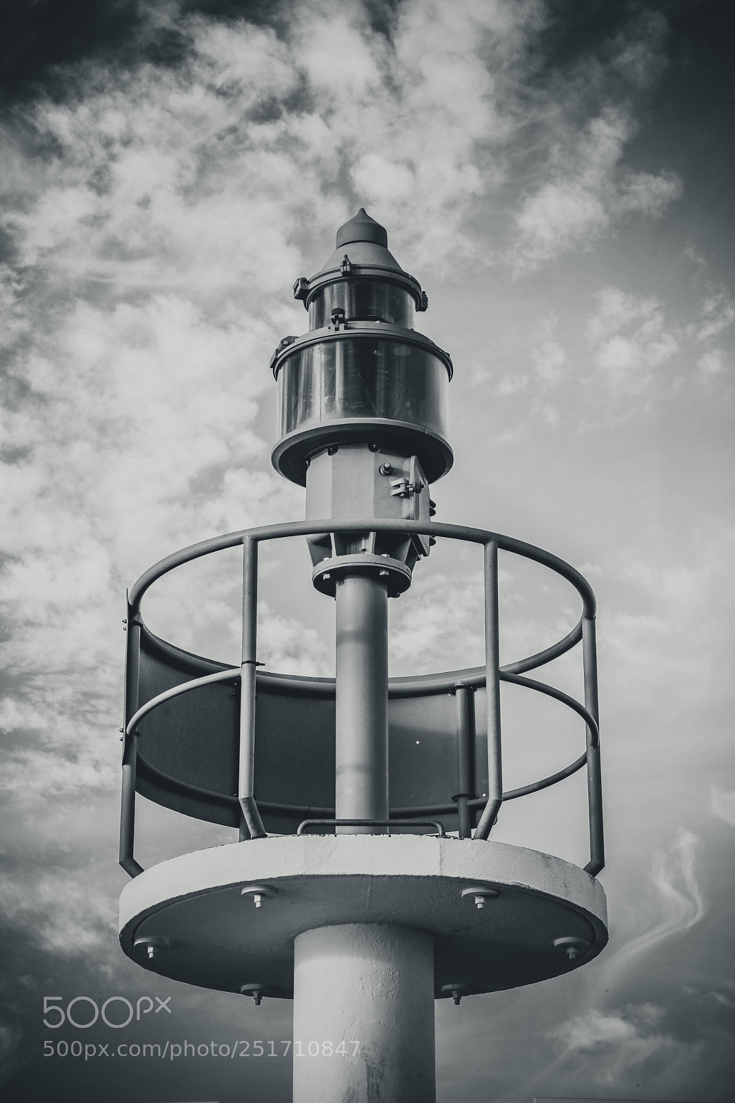 Canon EOS 5D Mark II sample photo. Headlight photography